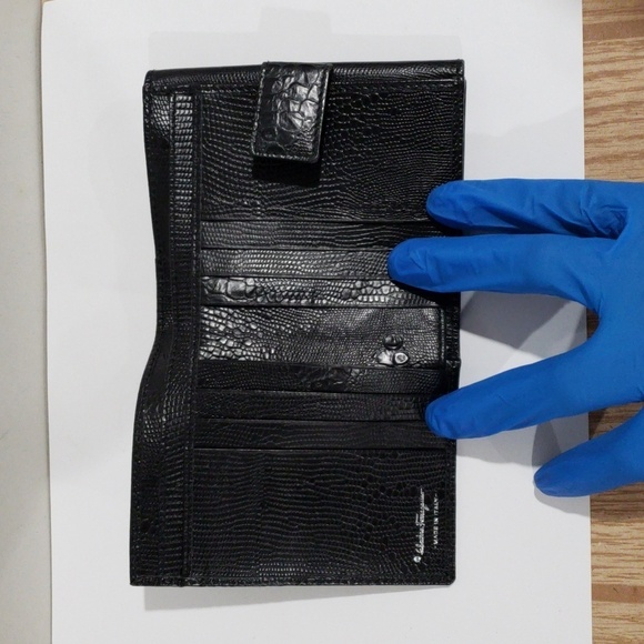 Authentic Salvatore Ferragamo Black Leather Bi-Fold Wallet – Luxury 4.75"x4-inch - Picture 11 of 15